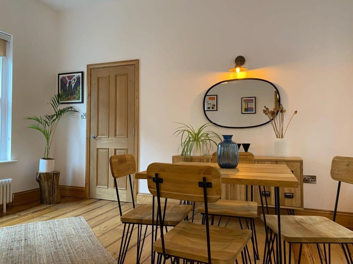 Apartment Spacious Lanes With Roof Terrace