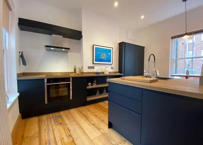 Spacious Norwich Lanes Apartment With Roof Terrace