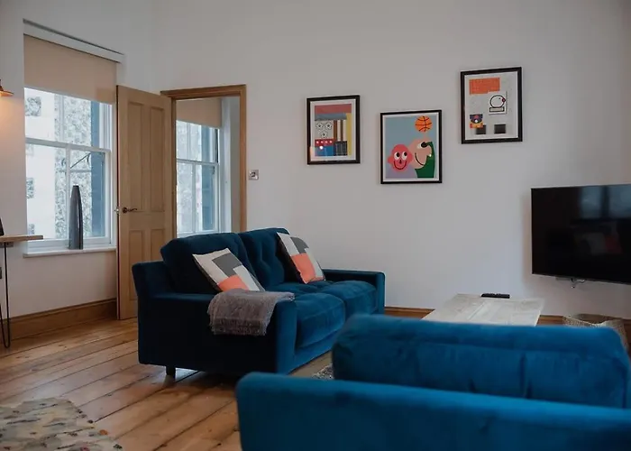 Spacious Norwich Lanes Apartment With Roof Terrace