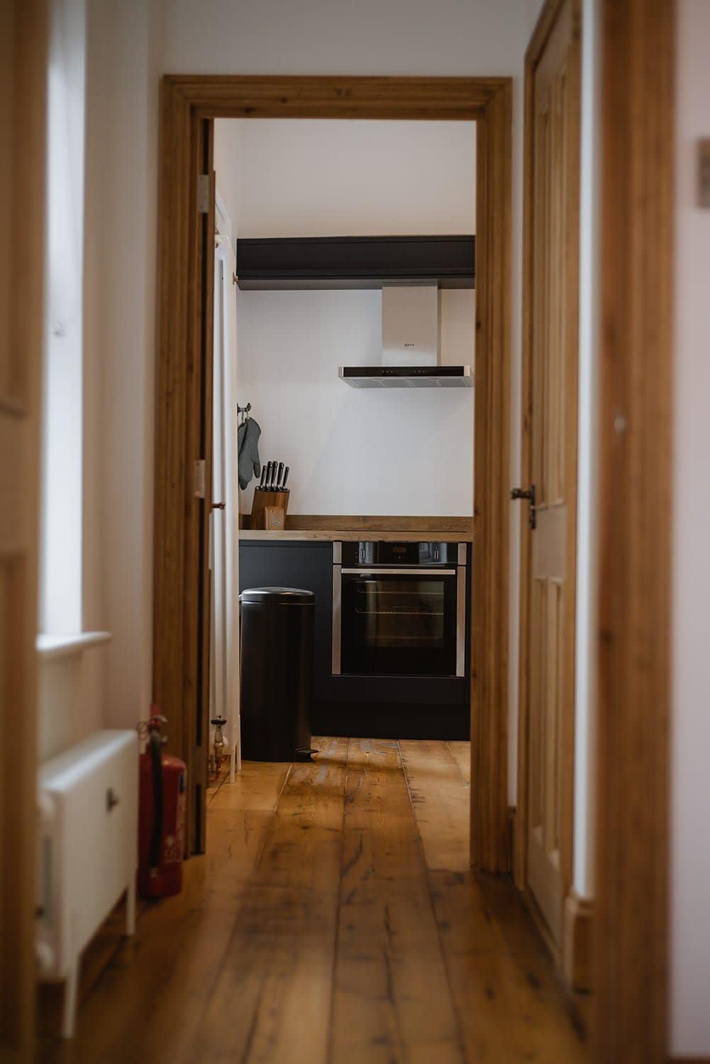 Spacious Lanes With Roof Terrace NWI